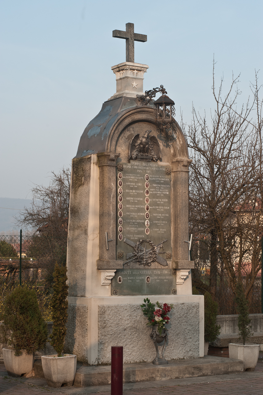 allegoria della Vittoria come aquila (monumento ai caduti) - ambito piemontese (prima metà sec. XX)