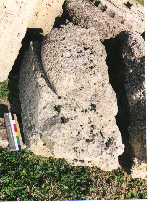 capitello dorico/ frammento - ambito acheo coloniale (terzo quarto sec. VI a.C)