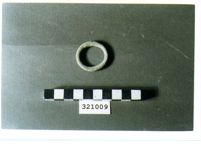 anello da sospensione - produzione magnogreca (non determinabile)