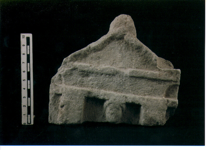 FIGURA UMANA (STELE VOTIVA) - CIVILTA' PUNICA (secc. IV/ III a.C)