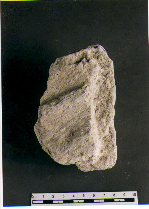 STELE VOTIVA/ FRAMMENTO - CIVILTA' PUNICA (secc. V/ IV a.C)