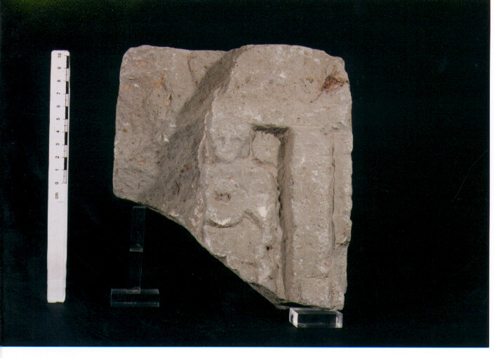 FIGURA UMANA (STELE VOTIVA) - CIVILTA' PUNICA (SEC. IV A.C)