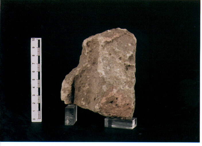 STELE VOTIVA/ FRAMMENTO - CIVILTA' PUNICA (secc. V/ IV a.C)