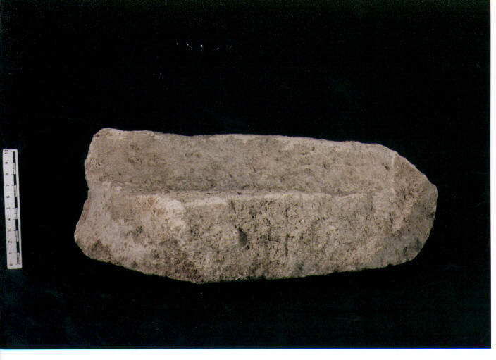 SUPPORTO PER STELE/ FRAMMENTO - CIVILTA' PUNICA (secc. V/ IV a.C)