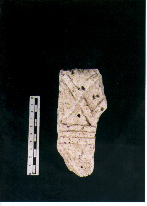 STELE VOTIVA/ FRAMMENTO - CIVILTA' PUNICA (secc. V/ IV a.C)