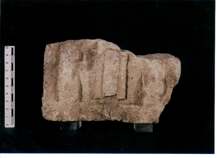 FIGURA UMANA (STELE VOTIVA) - CIVILTA' PUNICA (SEC. III A.C)