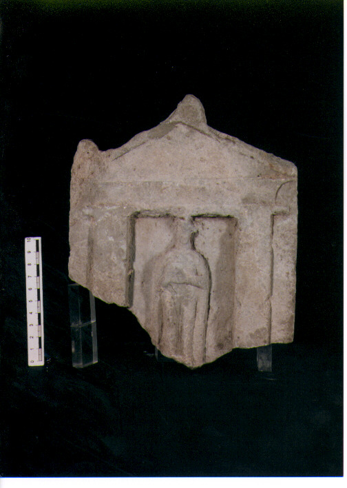 FIGURA UMANA (STELE VOTIVA) - CIVILTA' PUNICA (secc. IV/ III a.C)