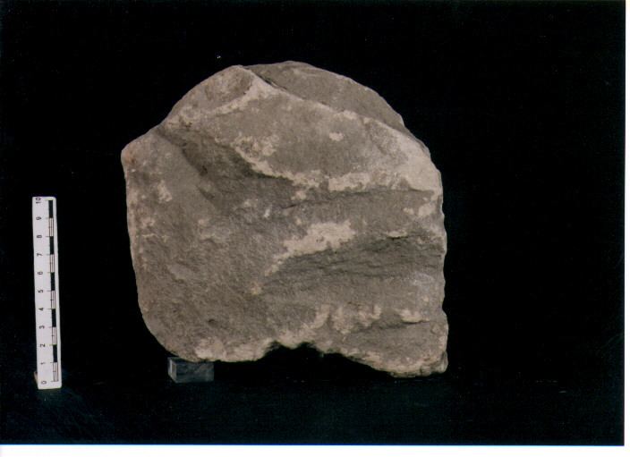 STELE VOTIVA/ FRAMMENTO - CIVILTA' PUNICA (secc. V/ IV a.C)