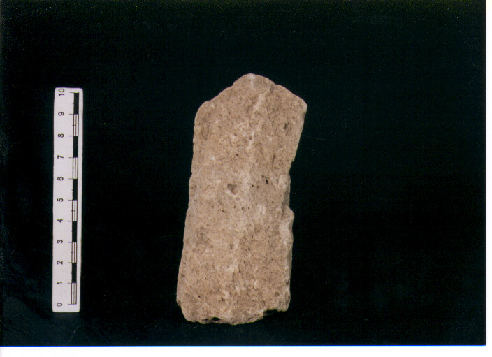 STELE VOTIVA/ FRAMMENTO - CIVILTA' PUNICA (secc. V/ IV a.C)