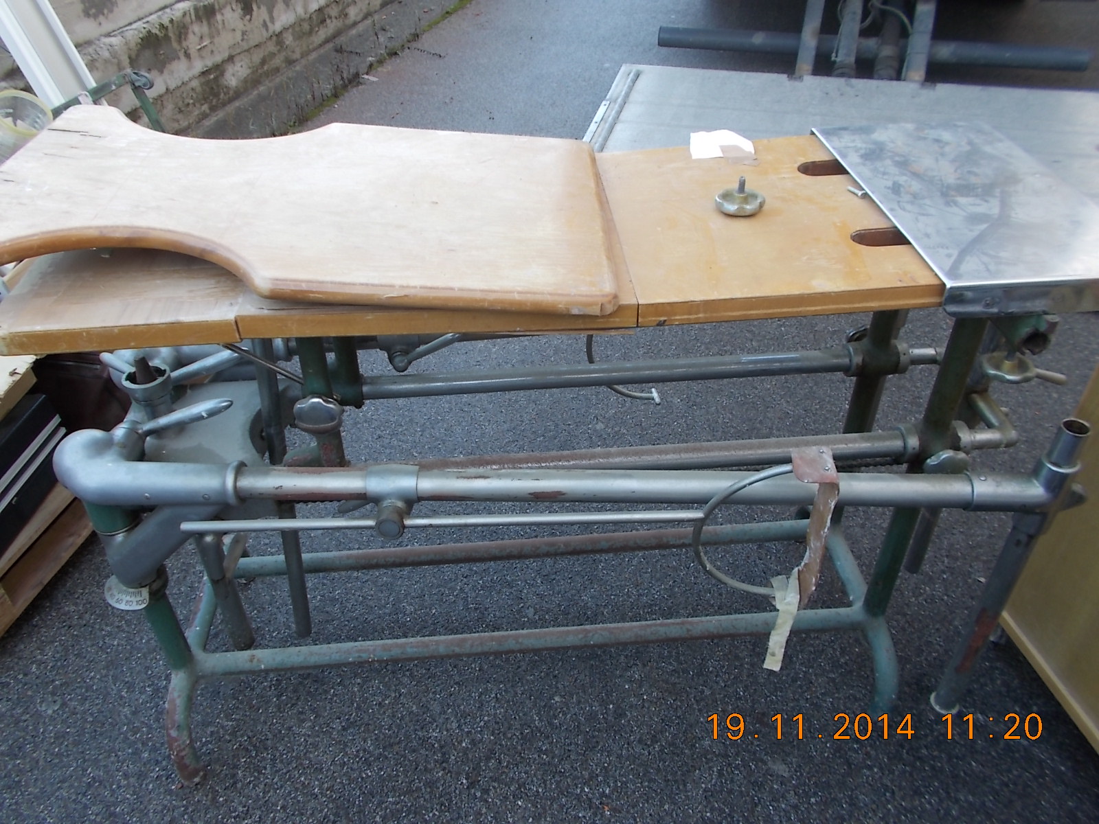 tavolo, da visita (seconda metà sec. XX)