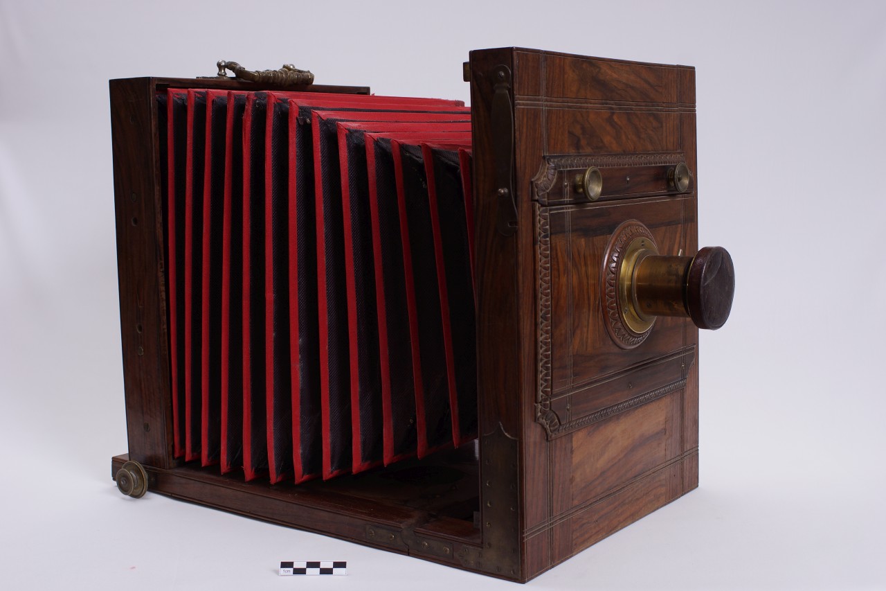 macchina fotografica, in legno (fine sec. XIX)