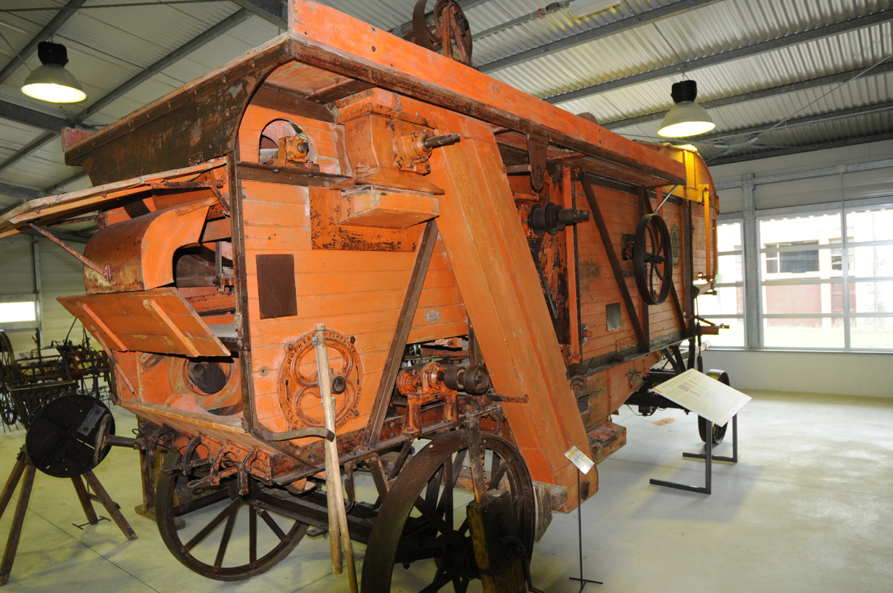 trebbiatrice di Hofherr Schrantz Clayton Shuttlewort (sec. XX)