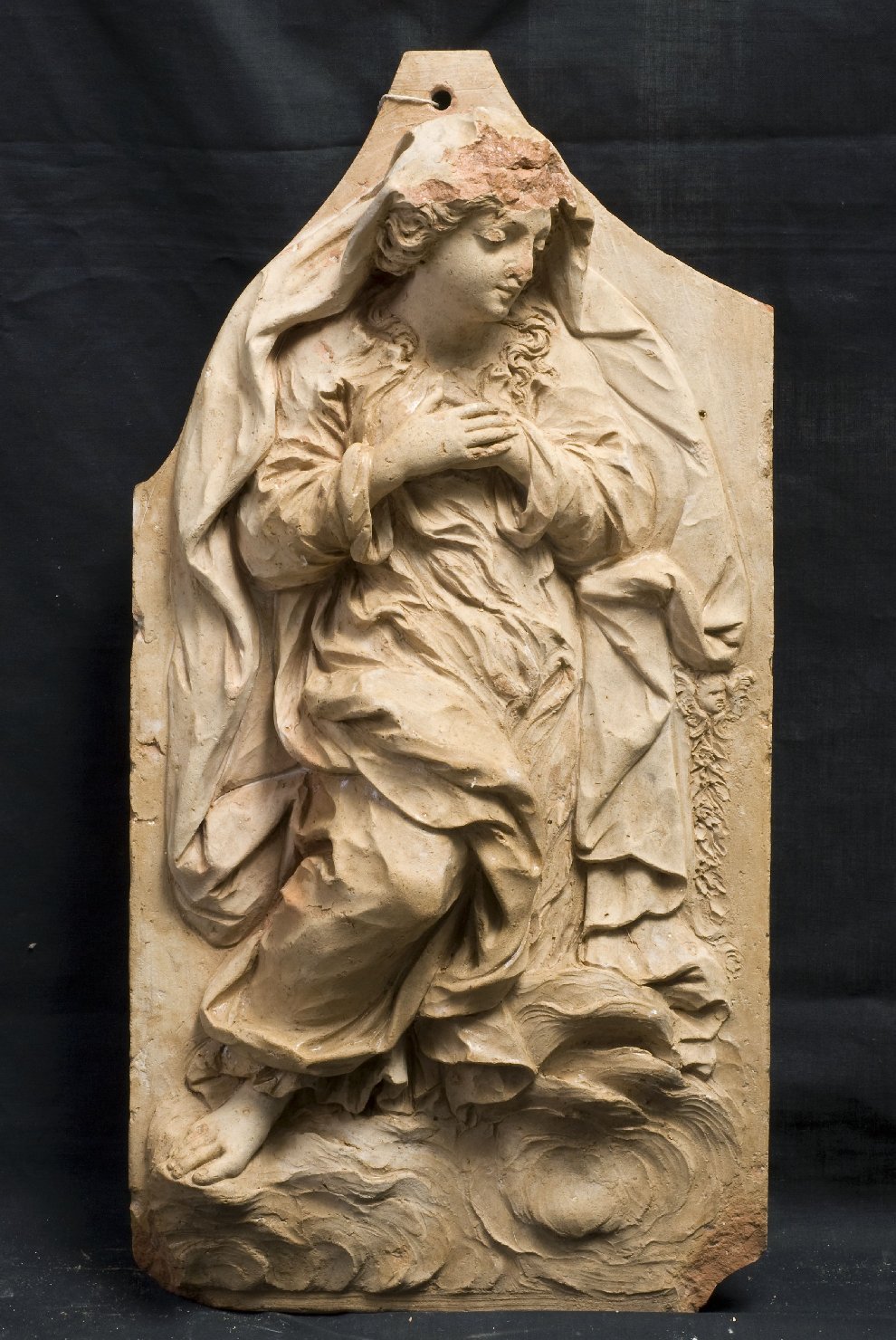 Madonna (rilievo, opera isolata) - ambito dell'Italia centrale (sec. XVIII)