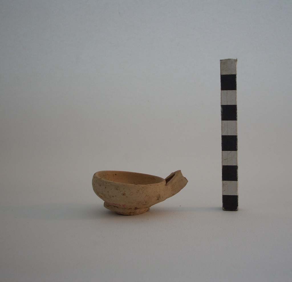 Coppetta monoansata miniaturistica - ambito messapico (secc. IV/ III a. C)