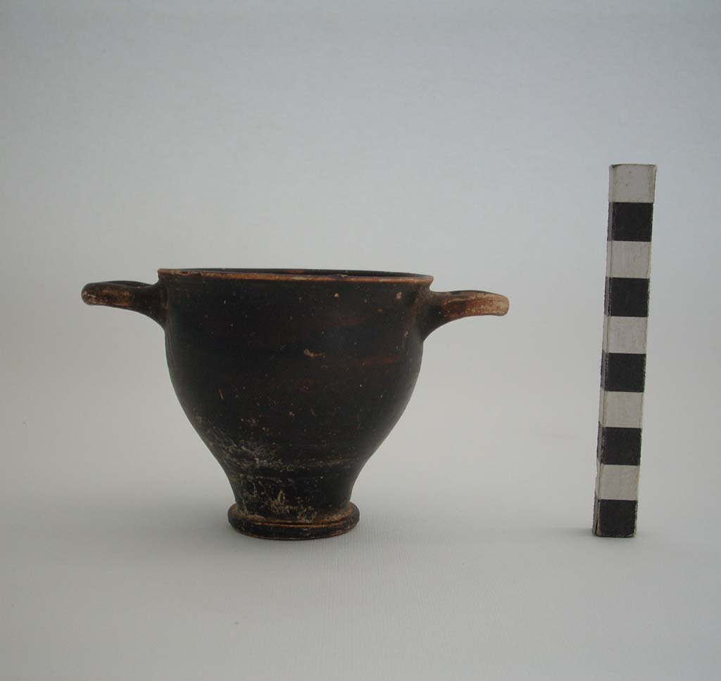 skyphos, Morel, serie 4373 - produzione apula (secc. IV/ III a. C)