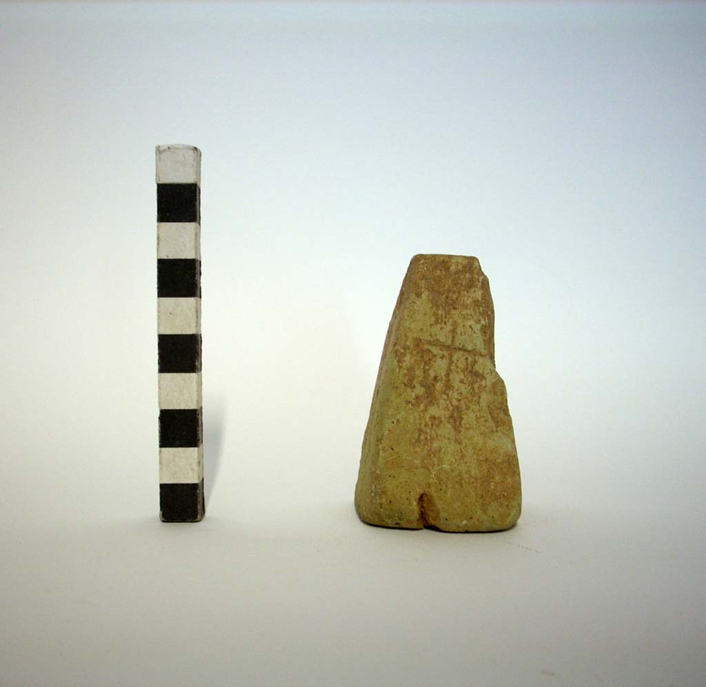 peso da telaio - produzione apula (seconda metà sec. IV a.C)