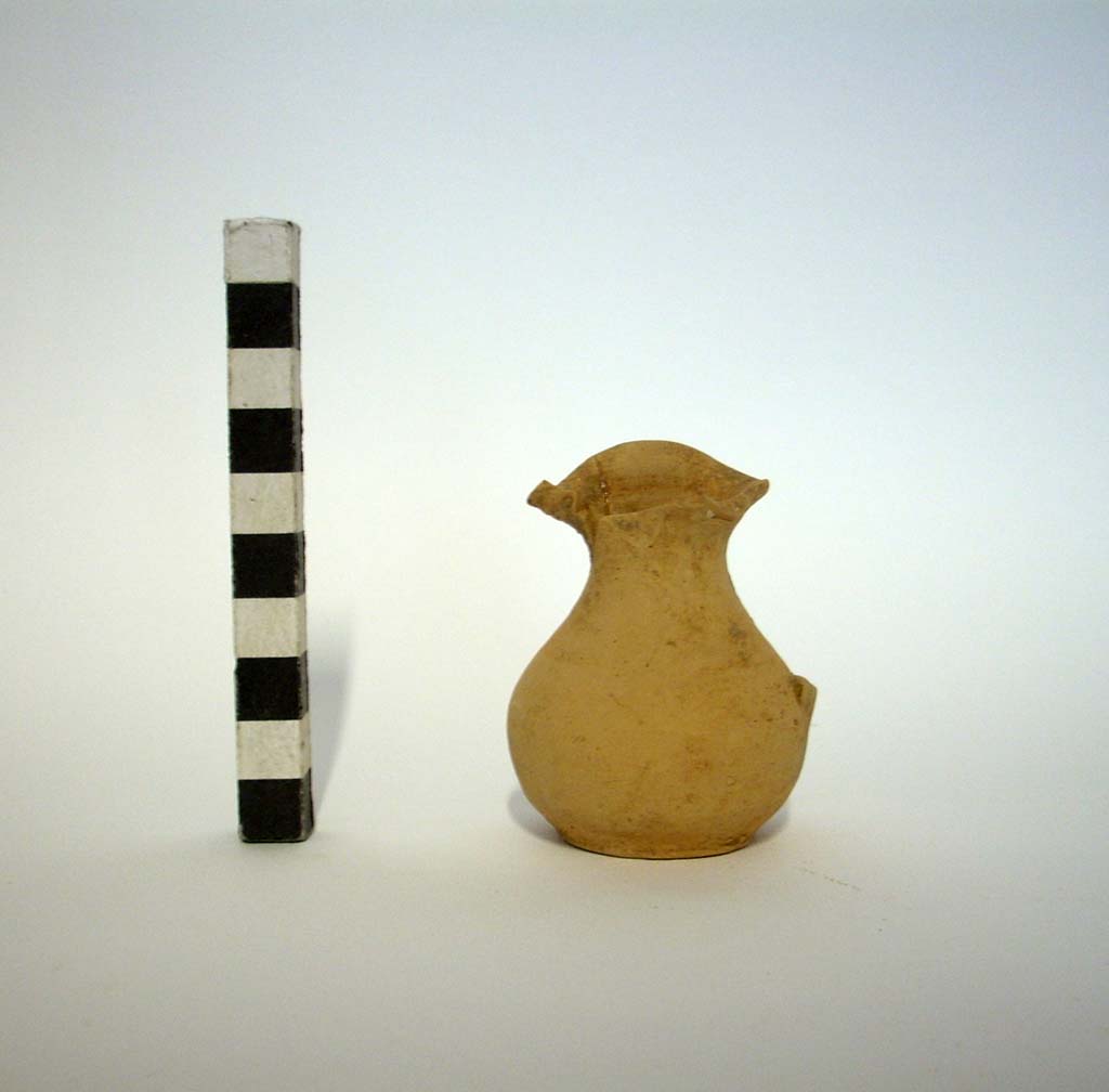 Oinochoe a bocca trilobata miniaturistica - produzione apula (fine sec. IV a.C)