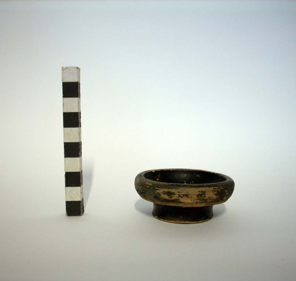 coppetta, Morel, serie 2433 - produzione apula (seconda metà sec. IV a.C)