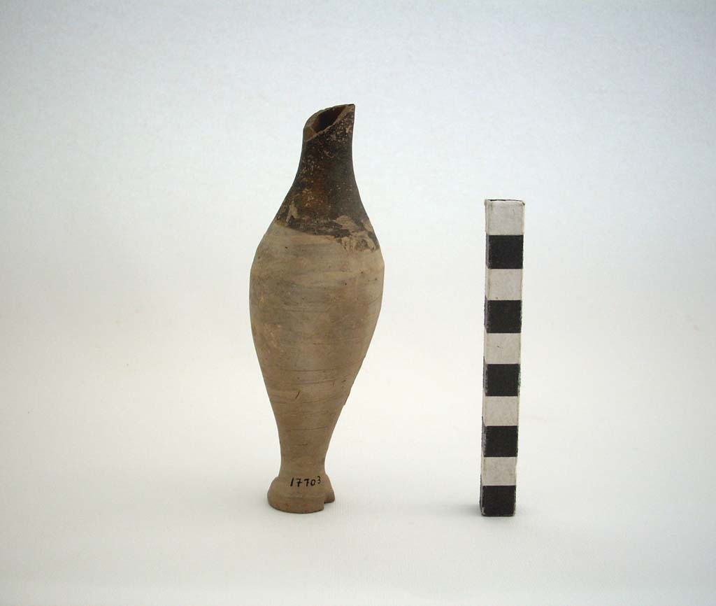 unguentario, Forti, tipo V - ambito apulo (sec. II a.C)