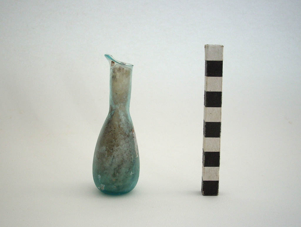 balsamario, Isings, forma 28 a (secc. I a.C./ I d.C)