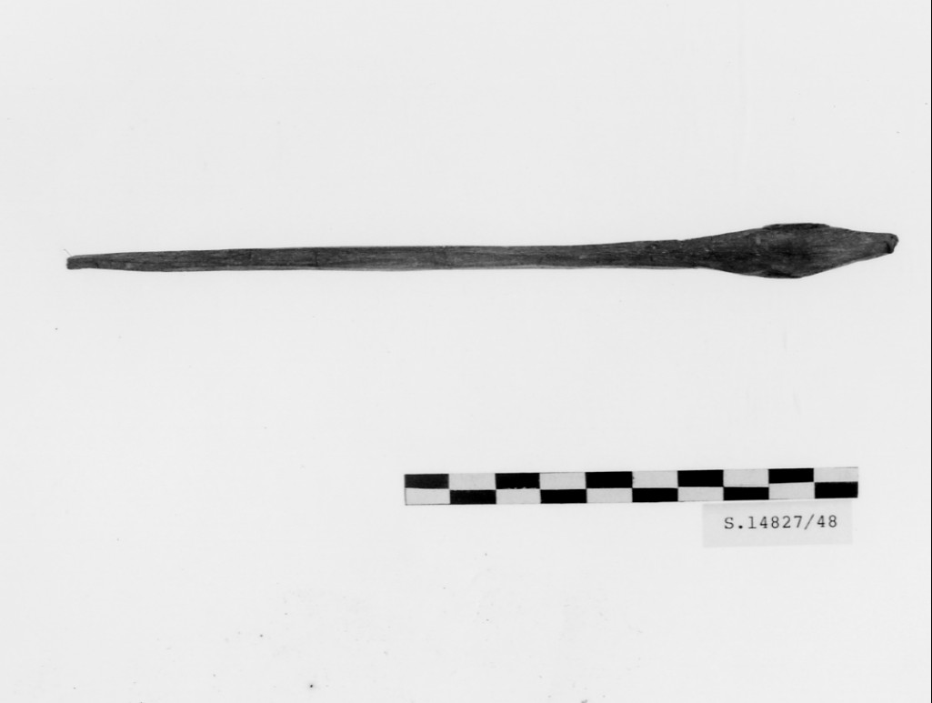 Remo con pala lanceolata a punta ricurva (Medio Regno)
