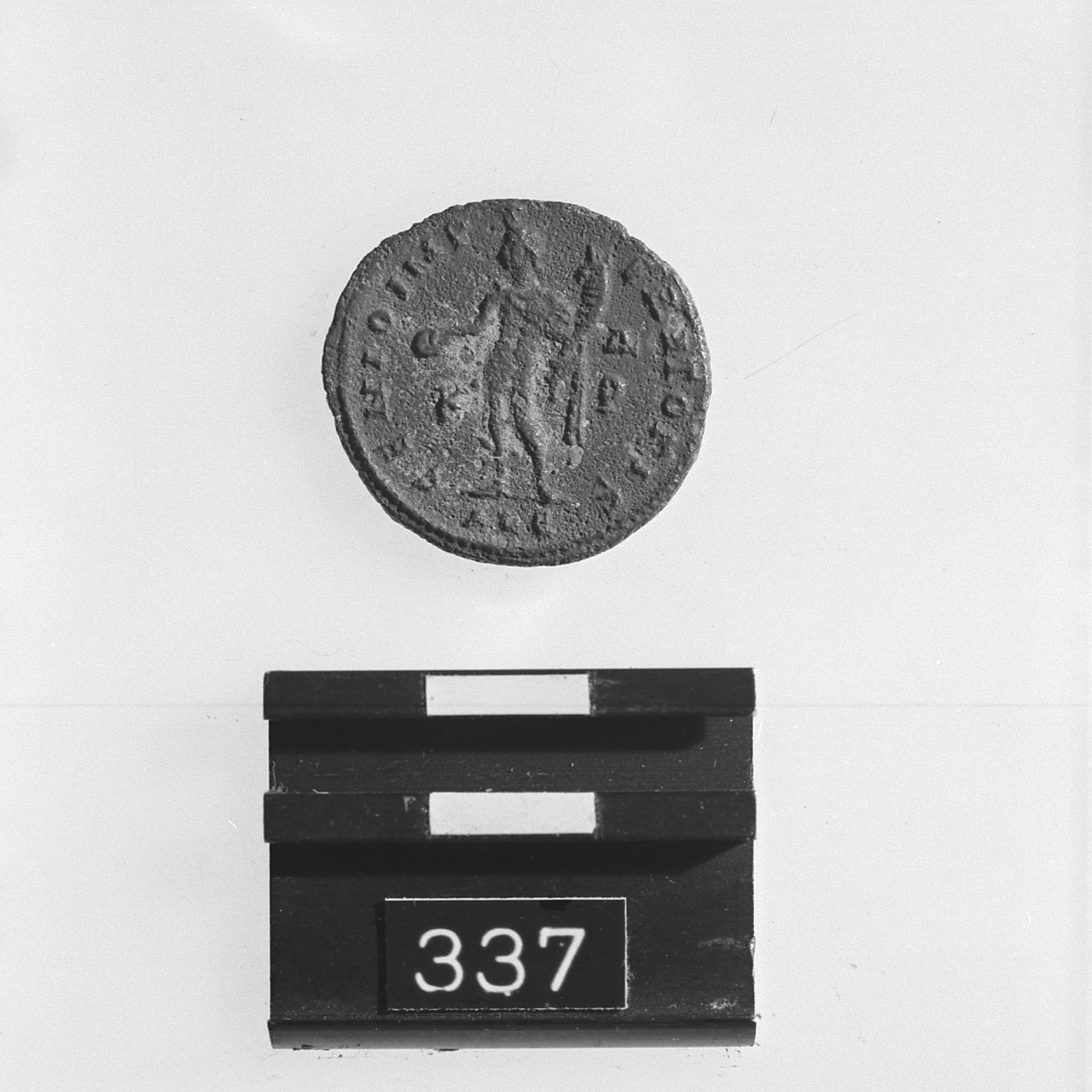 Follis, SUTHERLAND RIC VI, n.105c (Sec.IV d.C)