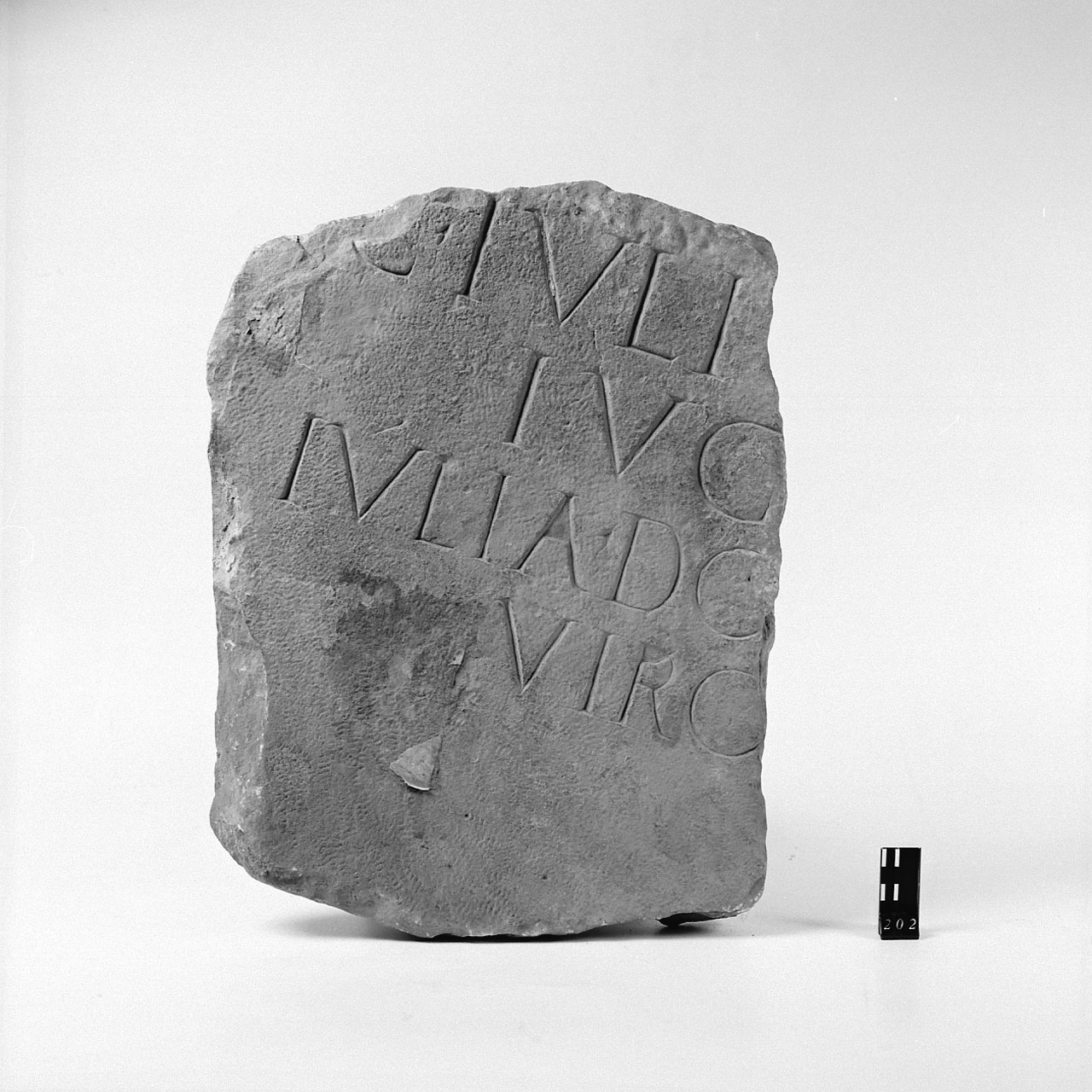 Stele funeraria/frammento (Fine Sec.I d.C)