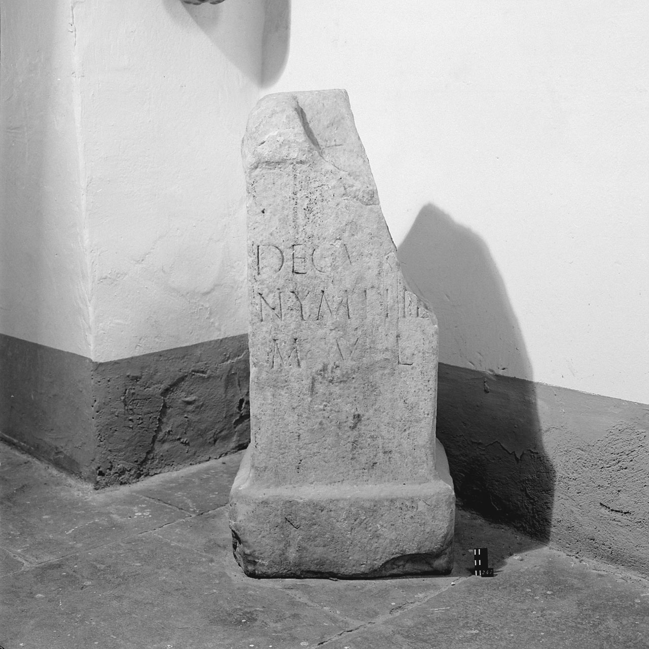 Stele votiva (Prima meta' Sec.II d.C)