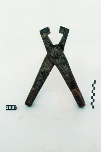 pinza per crogiuolo, pinze, utensili da lavoro - bottega calabrese (sec. XIX fine - sec. XX inizio, da 1890 a 1910)