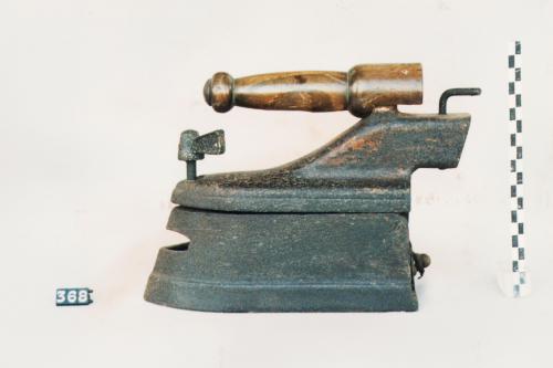 ferro da stiro, ferri da stiro, utensili da lavoro - bottega calabrese (sec. XIX fine - sec. XX inizio, da 1890 a 1910)