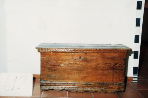cassapanca, casse, mobili - bottega calabrese (sec. XVIII fine - sec. XIX inizio, da 1790 a 1810)