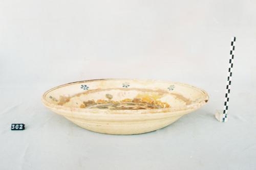 piatto, piatti, vasellame da cucina - bottega calabrese (sec. XX prima metà, da 1900 a 1949)