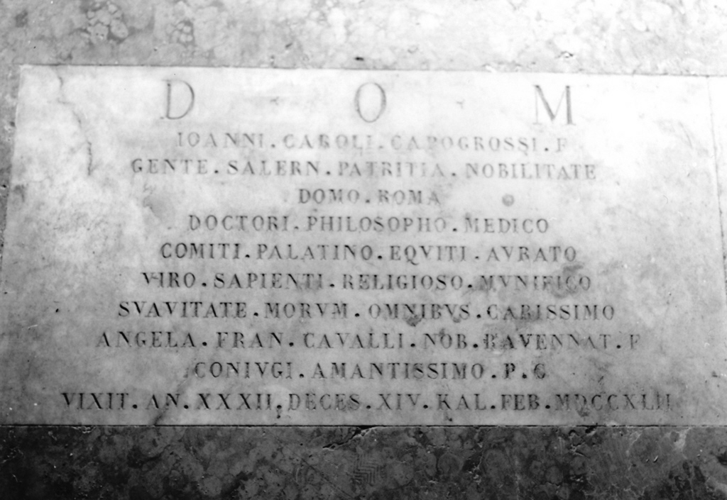lapide tombale - bottega romana (sec. XVIII)