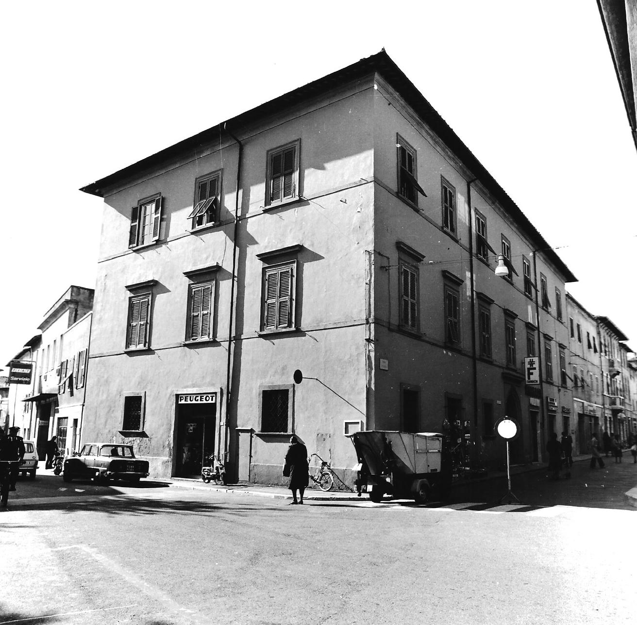 Palazzo Lucchini, già Raveggi (palazzo, signorile) - Orbetello (GR) 