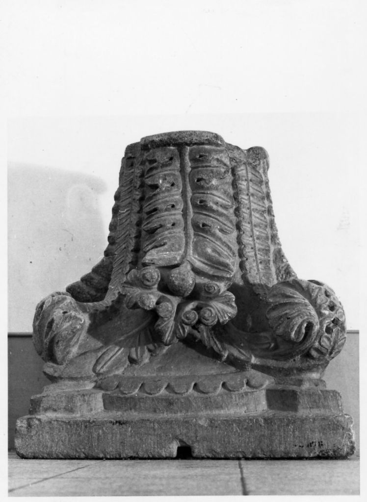 capitello di Melchorre da Montalbano (attribuito) (seconda metà sec. XIII)