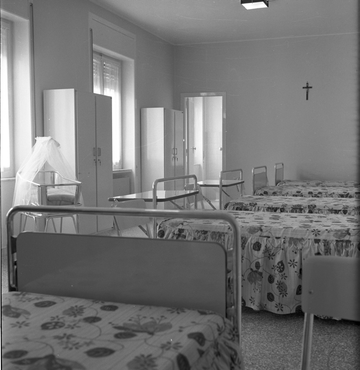 Ditta Buscetto - Clinica privata (negativo) di Rossi, Antonio (studio) (seconda metà XX)