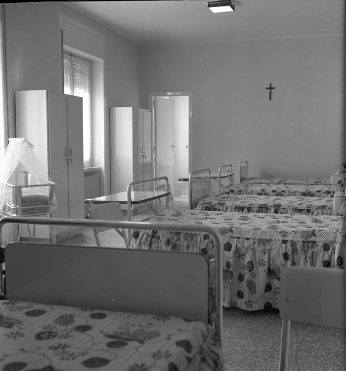 Ditta Buscetto - Clinica privata (negativo) di Rossi, Antonio (studio) (seconda metà XX)