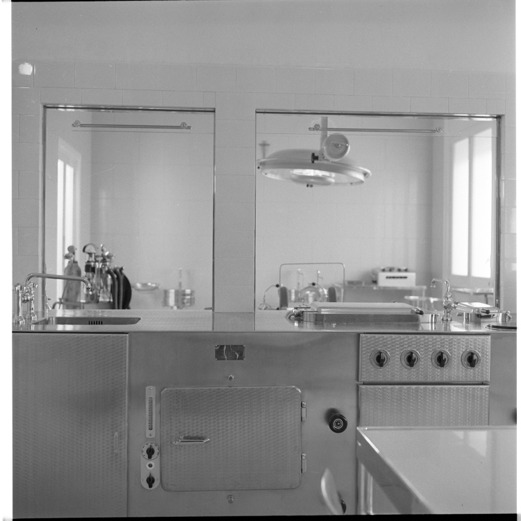 Clinica privata - Sala parto (negativo) di Rossi, Antonio (studio) (seconda metà XX)