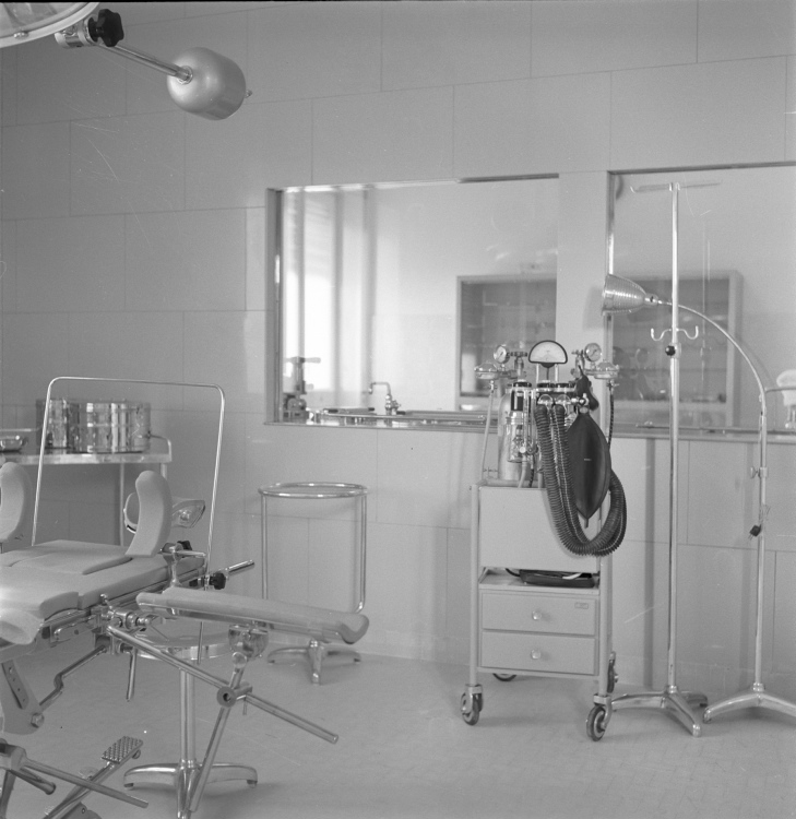 Clinica privata - Sala parto (negativo) di Rossi, Antonio (studio) (seconda metà XX)