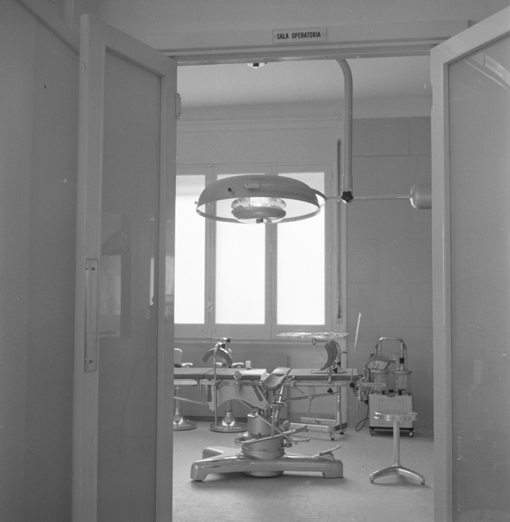 Clinica privata - Sala parto (negativo) di Rossi, Antonio (studio) (seconda metà XX)