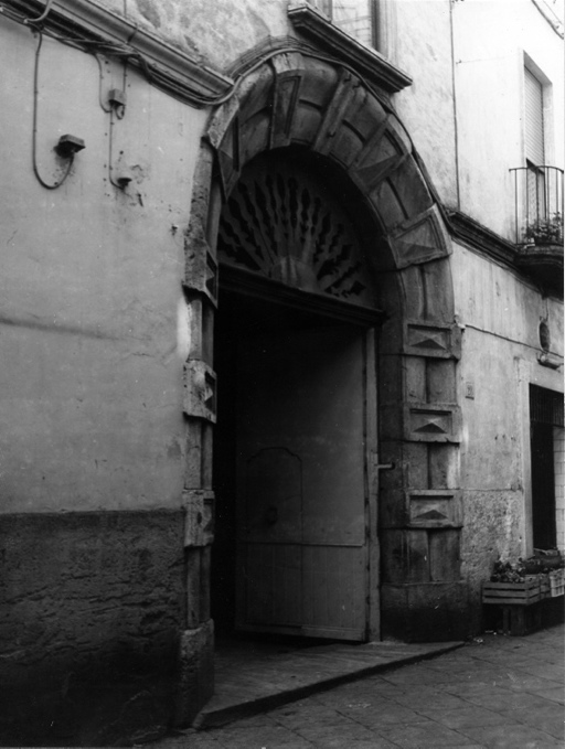 portali (positivo) di Francesco "Cicciotto" Caso (seconda metà XX)