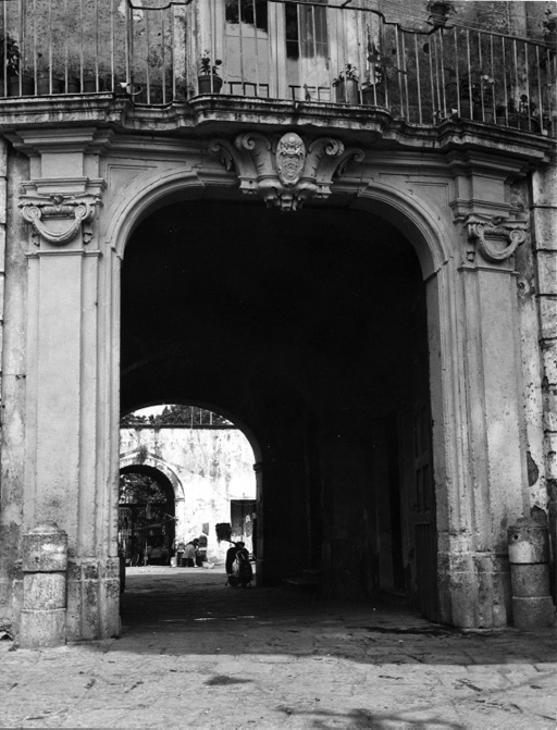 portali (positivo) di Francesco "Cicciotto" Caso (seconda metà XX)