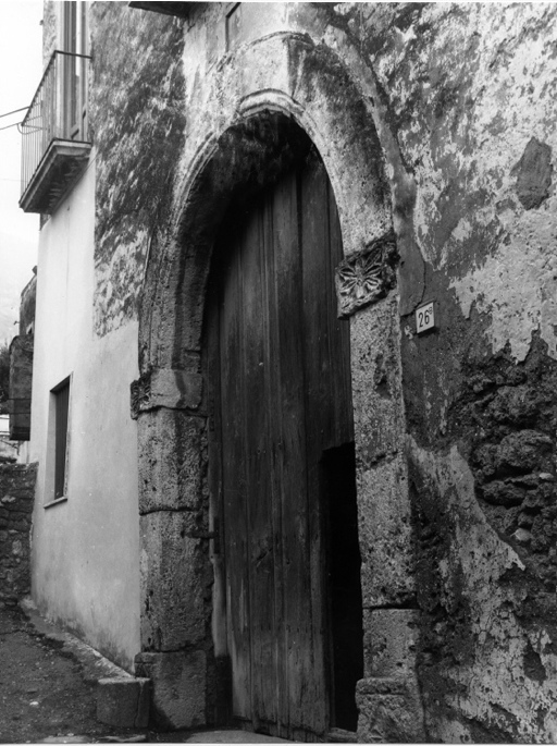 portali (positivo) di Francesco "Cicciotto" Caso (seconda metà XX)