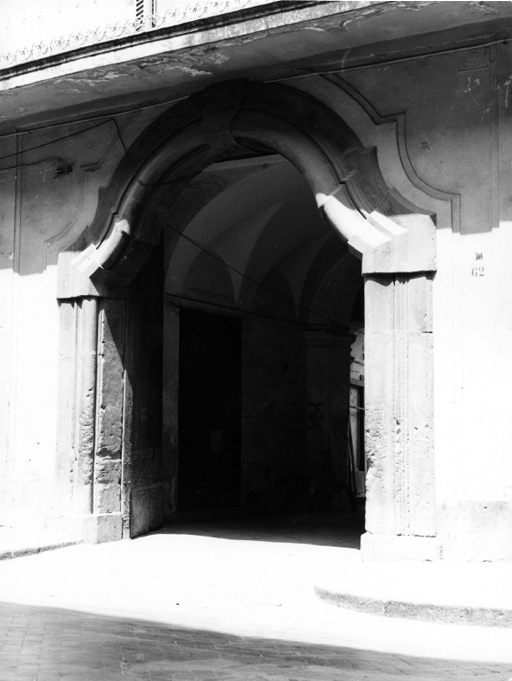 portali (positivo) di Francesco "Cicciotto" Caso (seconda metà XX)