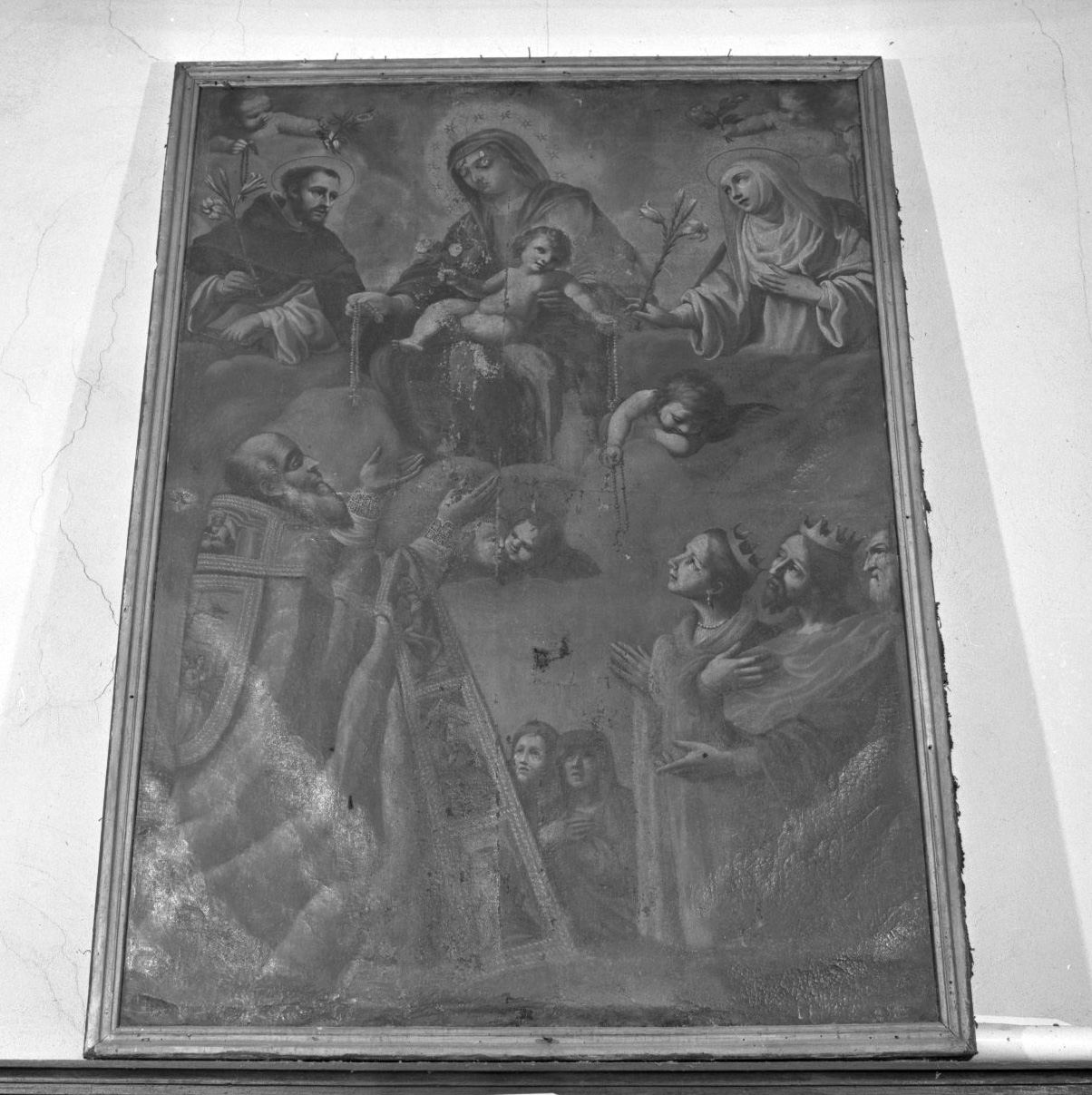 Madonna del Rosario con San Domenico, Santa Caterina da Siena, vescovo e devoti (dipinto) - ambito senese (sec. XVII)