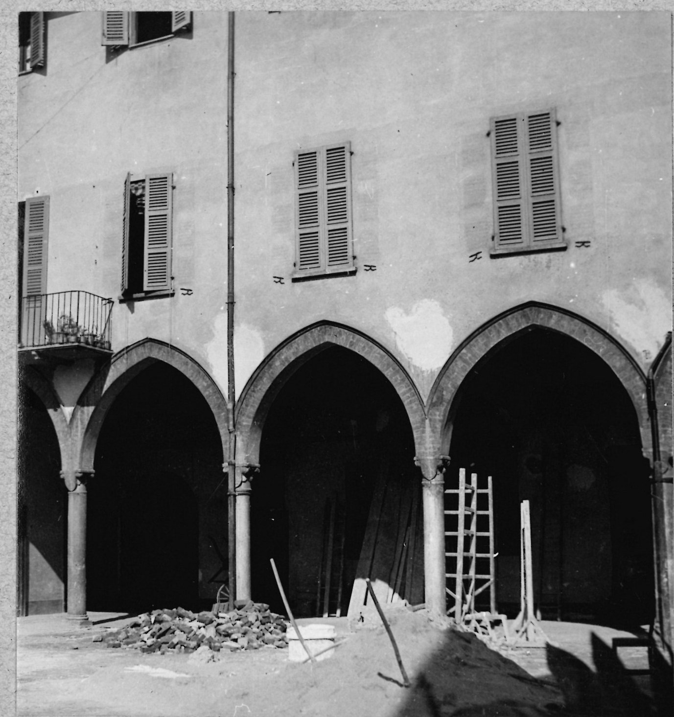 Cremona - Architettura - Palazzi - Distilleria Minerva (positivo) di Anonimo (XX)
