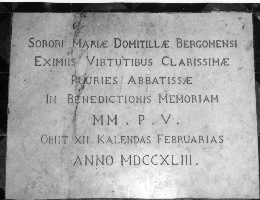 lapide, elemento d'insieme - bottega veneta (sec. XVIII)