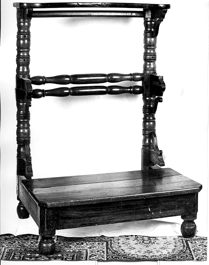 inginocchiatoio, opera isolata - bottega veneta (sec. XVII)
