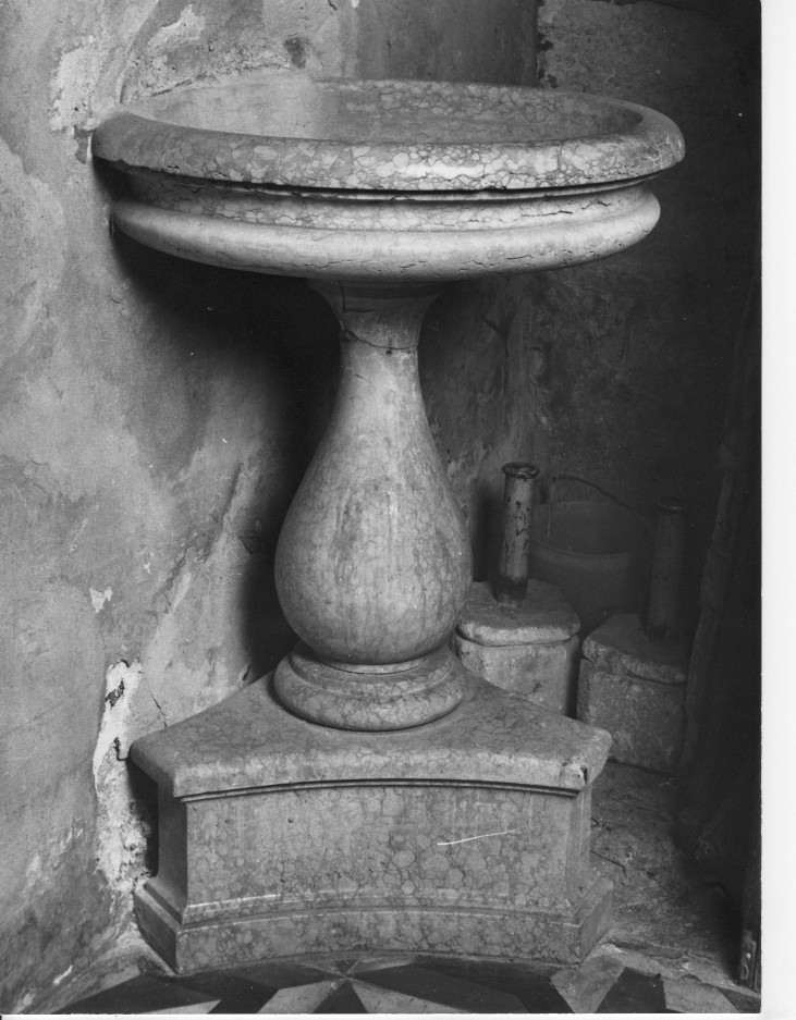 acquasantiera, opera isolata - bottega veneta (sec. XVII)