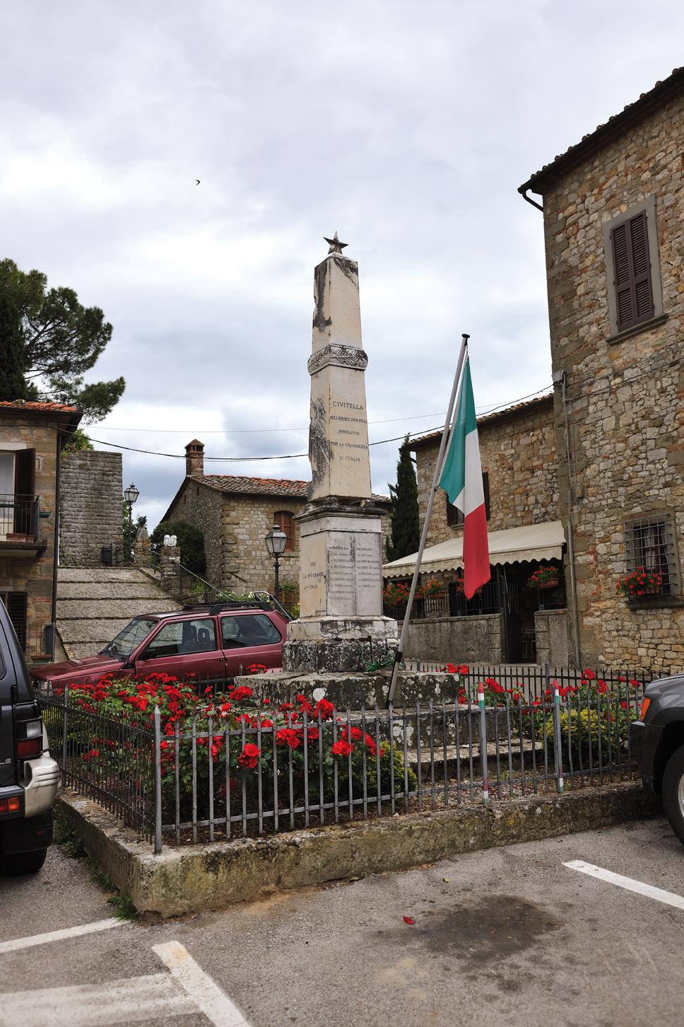 Monumento ai caduti di Civitella in Valdichiana, allegoria della Patria (monumento ai caduti - ad obelisco, opera isolata) - ambito aretino (primo quarto XX)